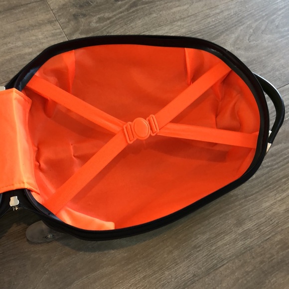 Heyes Travel Tots 2-Piece Luggage Set - Picture 9 of 12